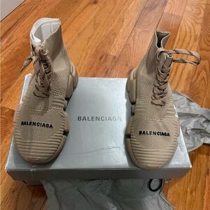 Balenciaga Speed 2.0 Beige Woman’s size 4US